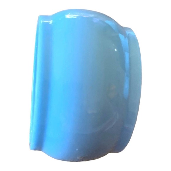 𝅺SET of 8 Vintage 1980's Baby Powder Pastel Blue Acrylic Napkin Rings - Picture 4 of 7